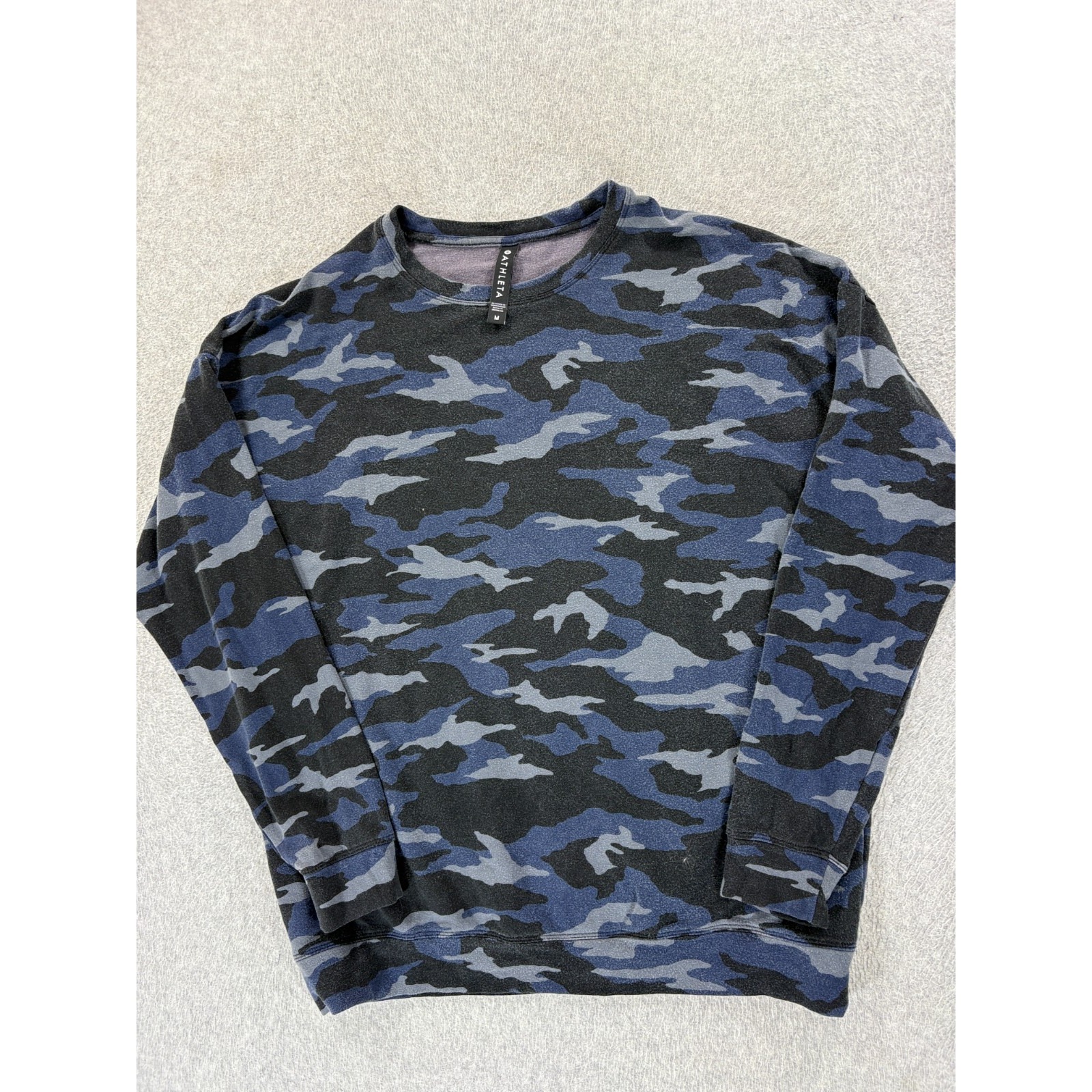Athleta Camouflage Midweight Crew Sweatshirt (Women's Medium) Blue